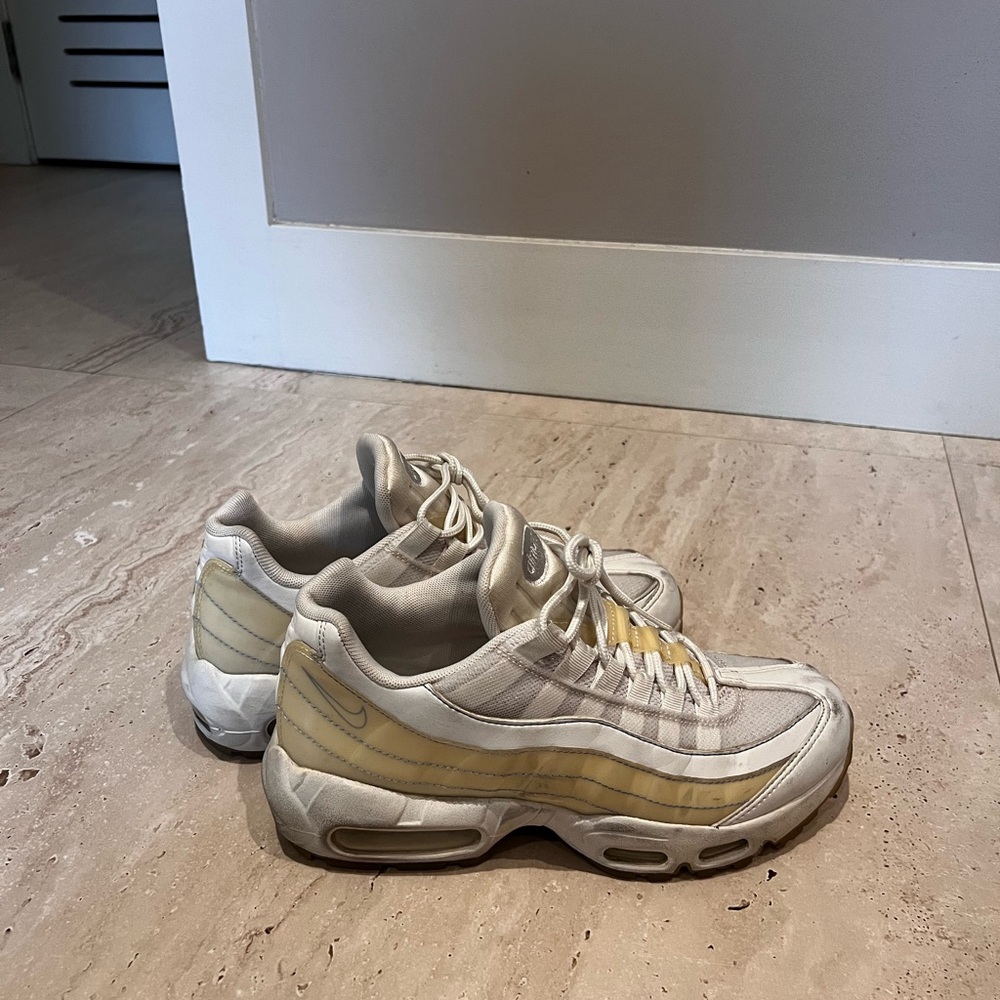 Nike Women's Beige and Yellow Sneakers
